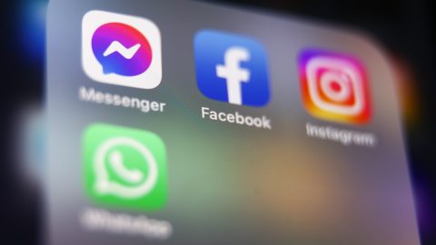 Ezt tegye, ha kizárta magát a Facebook-fiókjából