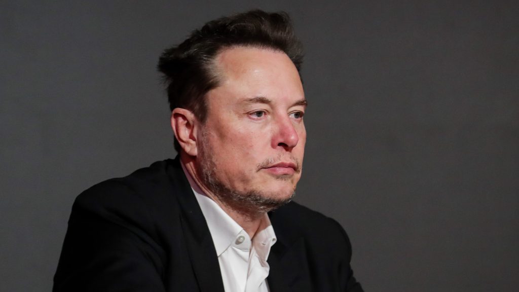 Blokkolták Elon Musk 2000 milliárd forintos kifizetését