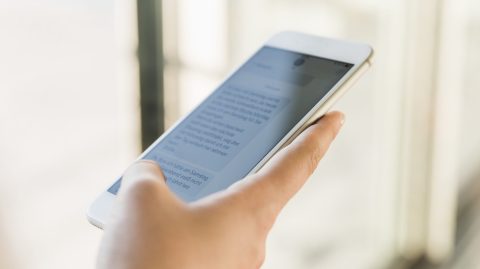 Az SMS-eink megírásában is segíteni fog a mesterséges intelligencia