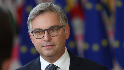 Gyorshajtás miatt bevonták az osztrák pénzügyminiszter jogosítványát