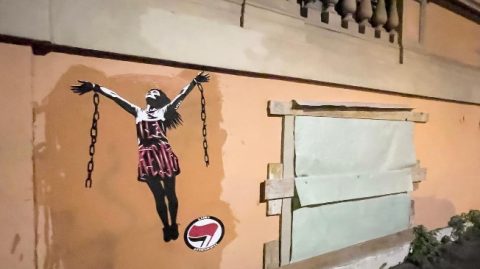 Megfestették Rómában a Budapesten bebörtönzött olasz antifasiszta tanárnőt