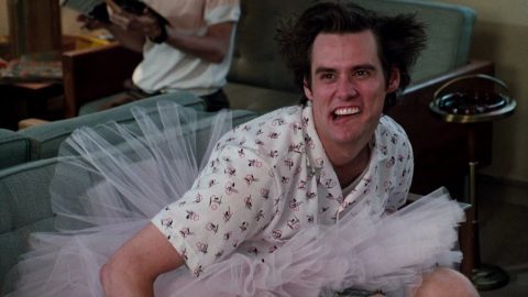 Gyilkosság és öngyilkossági kísérlet is lehetett volna az első Ace Ventura-filmben