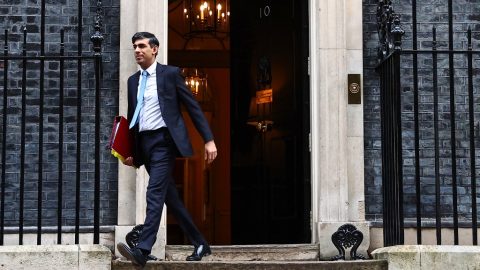 A brit kormány váltig állítja, hogy Ruanda biztonságos ország, közben menekülteket fogadott be onnan