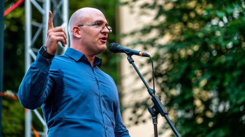 Magyarkvótát követel a Jobbik a munkásszállókon