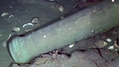 Milliárdokat érő kincset kutatnak fel a tengerben