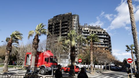 Tíz ember vesztette életét a valenciai épülettűzben