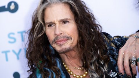 Ejtették a vádat Steven Tyler egyik zaklatási ügyében