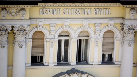 Demográfia: Tragikus számokat közölt a KSH