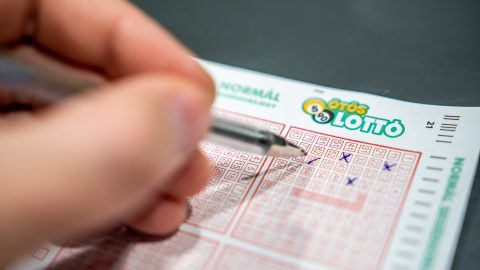 Ennyi esélye van megnyerni az ötöslottót
