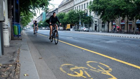 A Nagykörút felújítását jelentették be Karácsonyék, újratervezik a biciklisközlekedést is