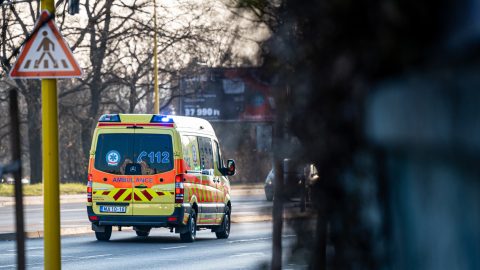Konditeremben kértek segítséget a mentősök, miután egy 170 kilós beteghez riasztották őket