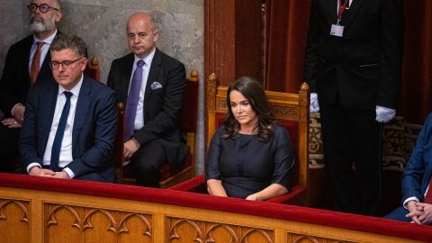 „A kegyelmi döntése megfosztja az áldozatokat a méltó igazságszolgáltatástól” – üzeni Novák Katalinnak egy áldozat, akit szexuálisan zaklattak a bicskei gyermekotthonban