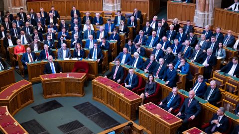 Már ma megszavazhatná a parlament a svéd NATO-csatlakozást