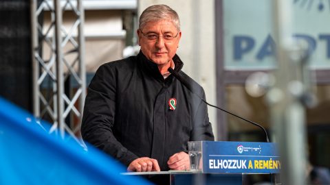 Gyurcsány Ferenc tüntetést jelentett be a közvetlen elnökválasztásért