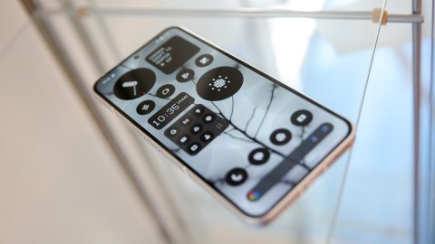 Hasznos fejlesztést kap a Nothing eddigi legolcsóbb mobilja