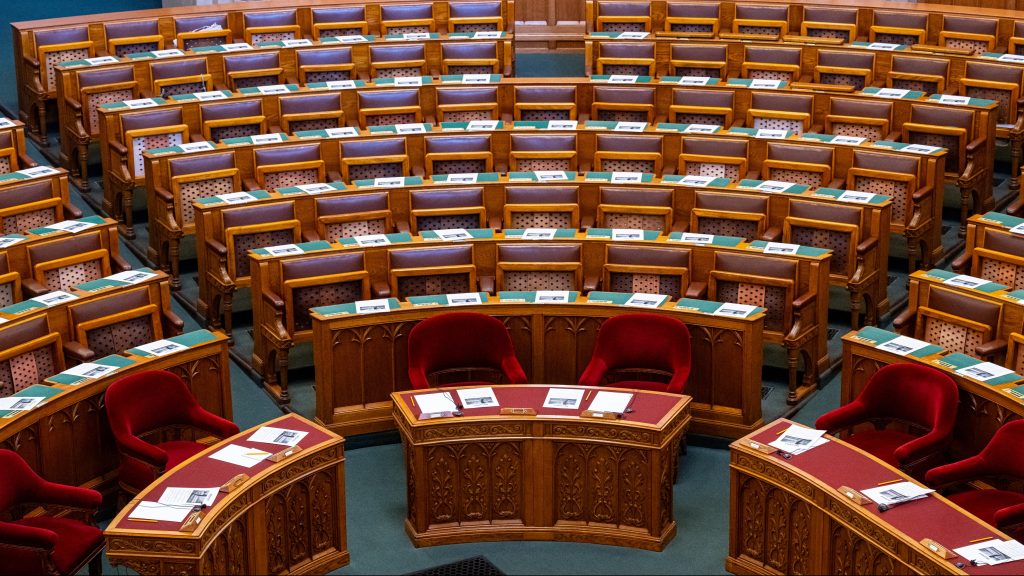 Az új köztársasági elnökről és a svéd NATO-csatlakozásról is dönt a parlament