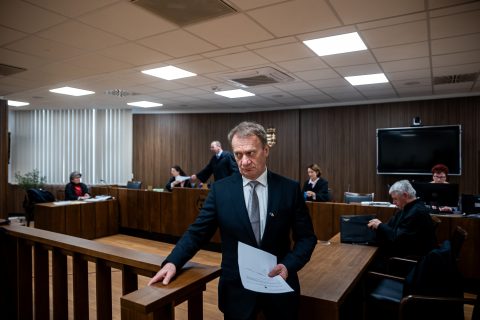 Kálmán Olga: Hogy követhetett el földön fekve súlyos bűncselekményt Varju László?
