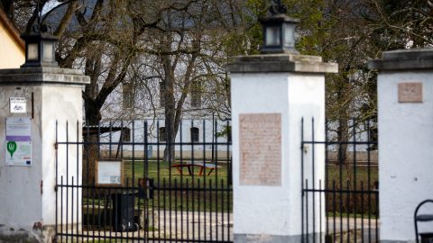Megvan a jogerős döntés: továbbra is börtönben marad a bicskei gyermekotthon pedofil igazgatója