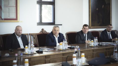A 3500 milliárdos rezsivédelmi alap nagyjából felét átláthatatlanul, nem az eredeti célra szórta szét a kormány