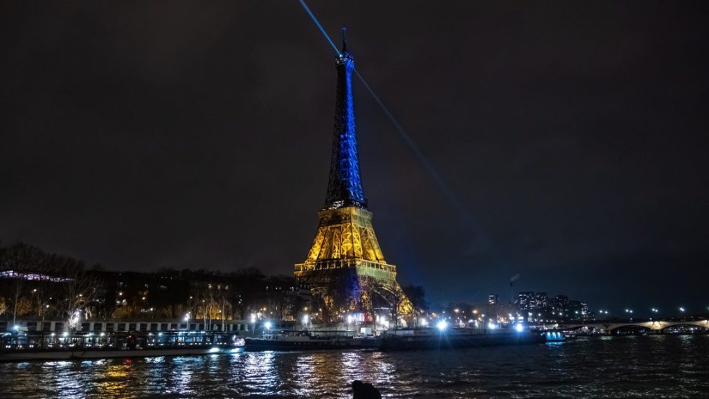Sztrájkolnak az Eiffel-torony dolgozói