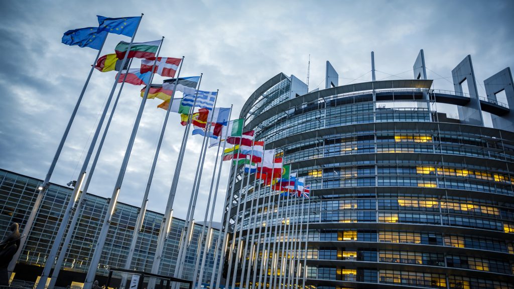 Kémprogramot találtak két az Európai Parlamenti politikus mobilján