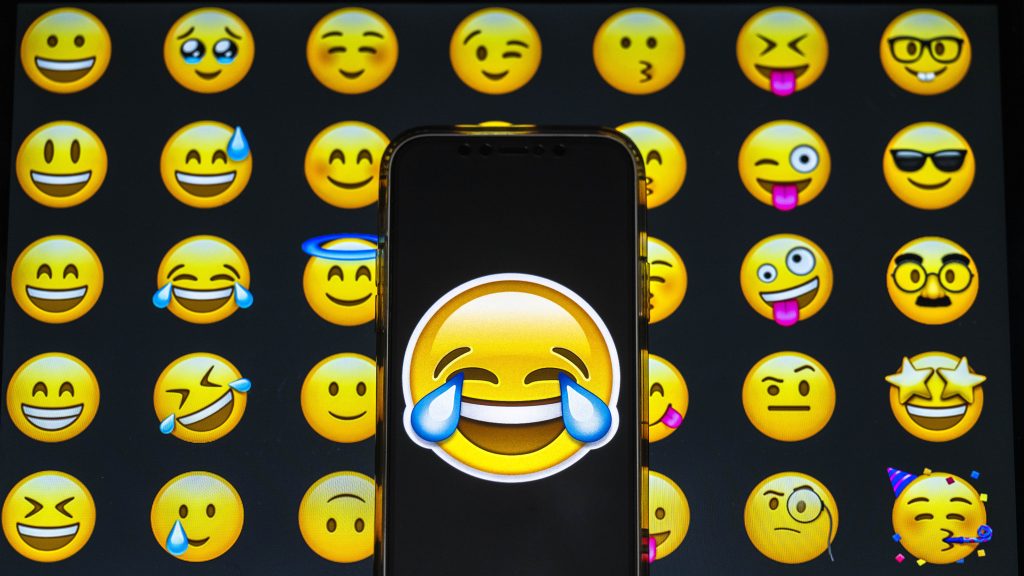 Ilyen új emojikat kapnak hamarosan az iPhone felhasználók