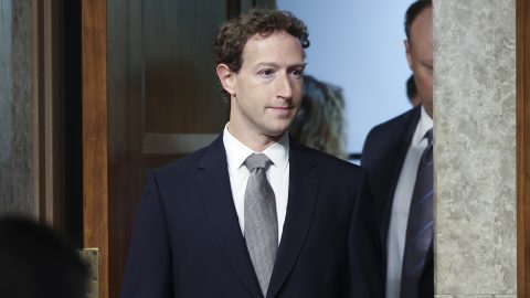 Zuckerberg olyan veszélyesen él, hogy bármikor meghalhat