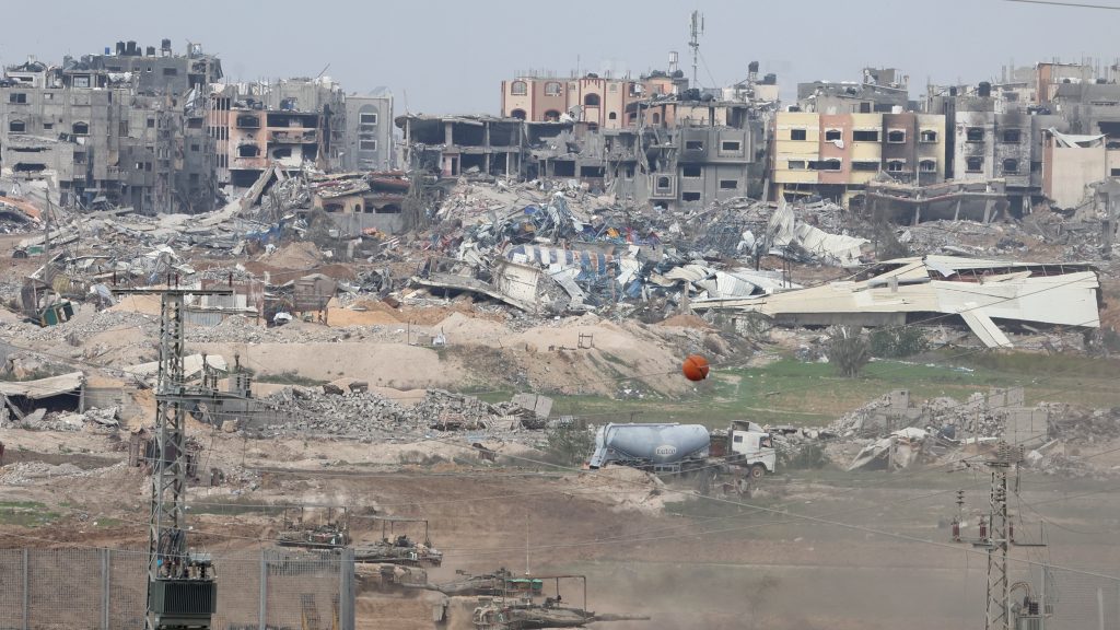 Sajtóértesülés: tíz tússzal is végeztek az izraeli légicsapások Gázában