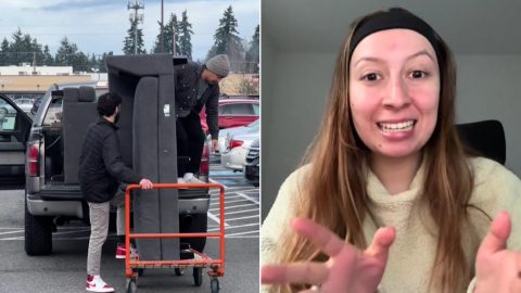 Két és fél év után visszavitte a boltba a kanapét – már nem tetszett a színe