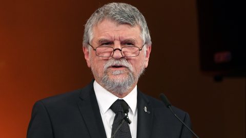 Kövér: Az emberfeletti erővel támadó abnormalitást nagyon is evilági emberek evilági érdekei táplálják