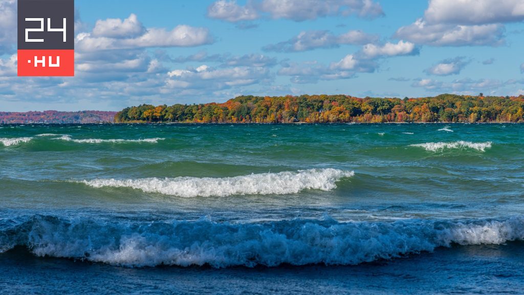A mysterious ancient structure has been hidden at the bottom of Lake Michigan