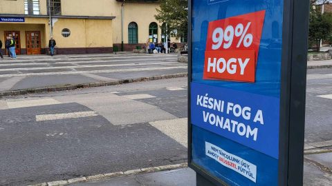 A Kétfarkú Kutya Párt szerint rogáni stílusú telefonos kampány indult a XII. kerületben