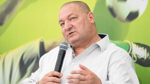 Narancs: Németh Szilárd alapítványának sporttelepén bérel irodát a tankerület