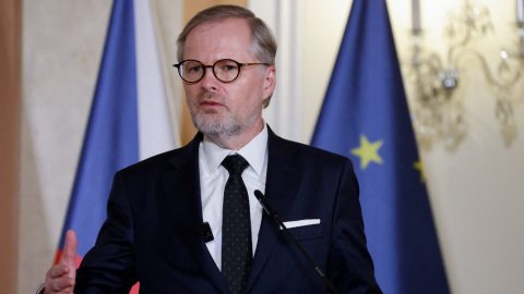 A cseh miniszterelnök találkozott a szlovák ellenzék vezetőjével