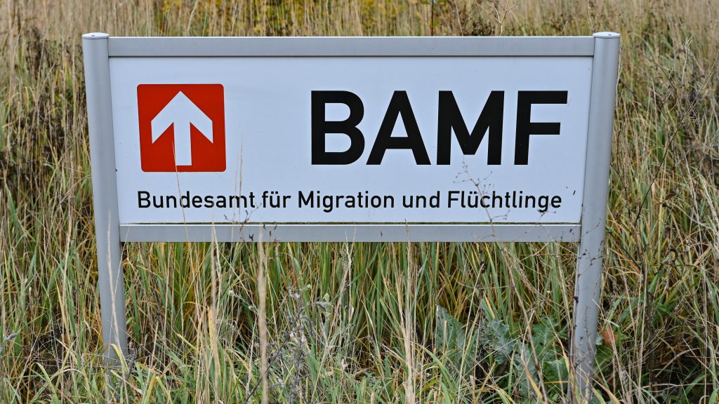 Magyar kettős állampolgároknak juttatott szociális segélyek miatt indult vizsgálat Németországban