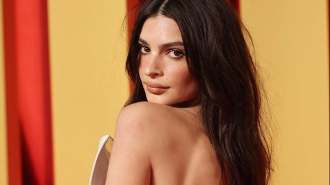 Több mint egy évvel a válása után gondolta újra eljegyzési gyűrűjét Emily Ratajkowski