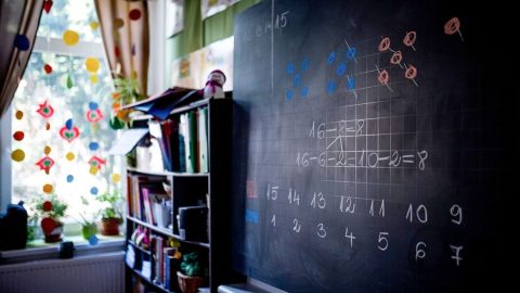 Isteni tanórák? Nem véletlen, hogy kapósak lettek az állami iskolák