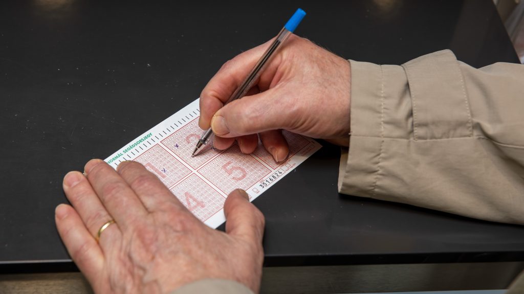 Ötöslottó: itt vannak az e heti nyerőszámok