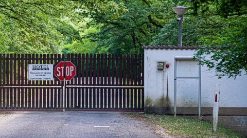Milliárdos állami támogatás után köddé váltak az egykori kormányüdülő tulajdonosai