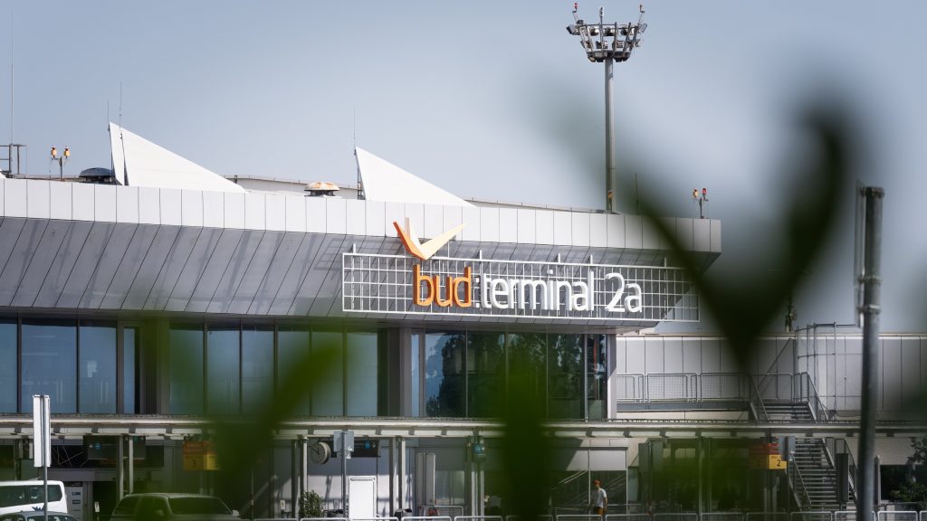 Vigyázzon, csalók élnek vissza a Budapest Airport nevével
