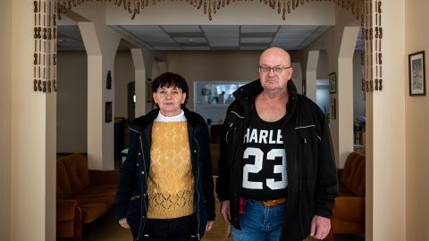Esküvővel védené meg lakhatását a hajléktalanságból kiutat találó pár