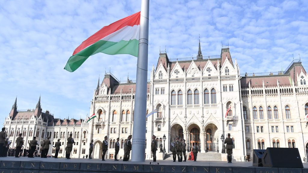 Ezek a BKK-járatok közlekednek módosított útvonalon a nemzeti ünnep miatt