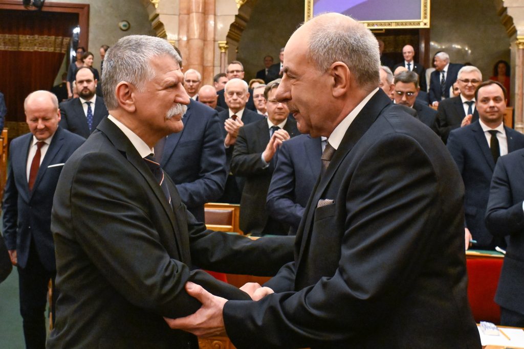 Sulyok Tamás hivatalba lép, Kövér László újra házelnök