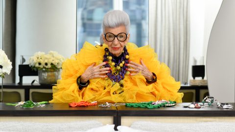 102 éves korában meghalt Iris Apfel, amerikai divatikon