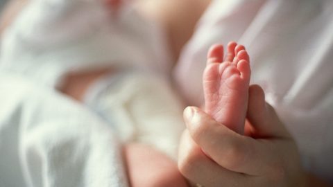 Újraindult az újszülöttek SMA-szűrése, visszamenőlegesen is lehet kérni