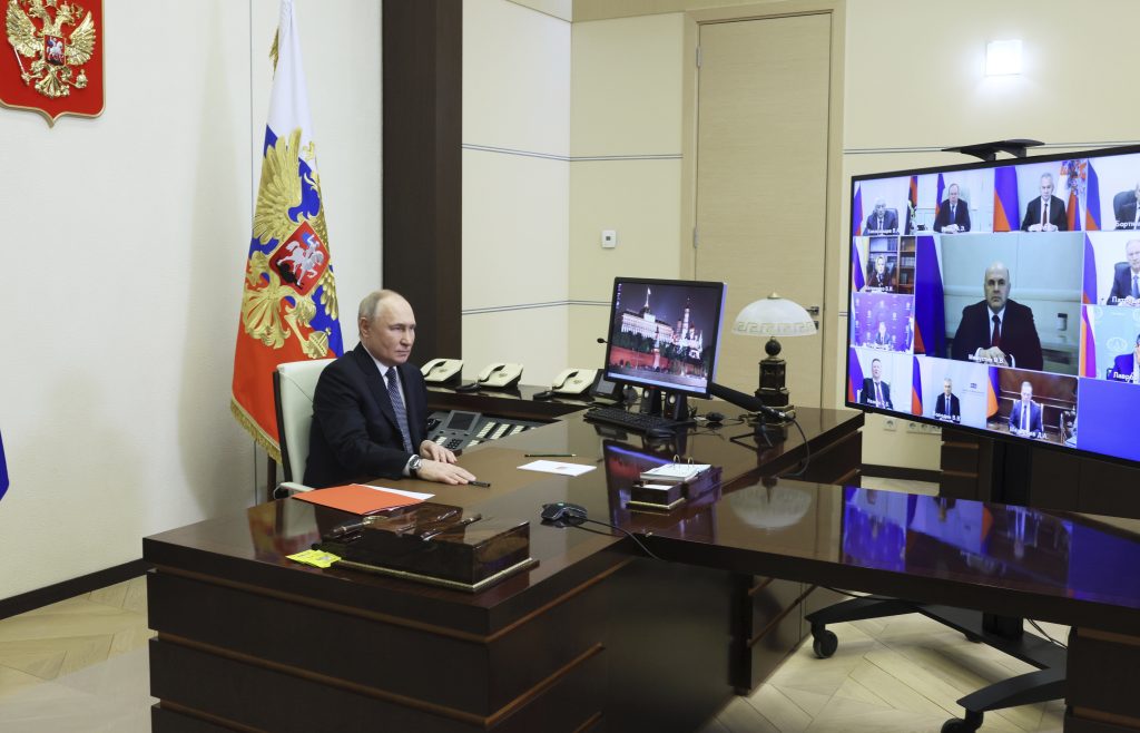 Vlagyimir Putyin 87 százalékkal „vezet” az orosz exit pollok szerint