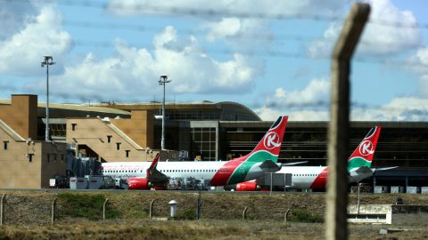 Összeütközött két repülőgép Nairobi felett, legalább két halottról tudni