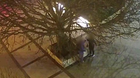 Nem jött össze a szex, erőszakkal vette vissza a pénzt