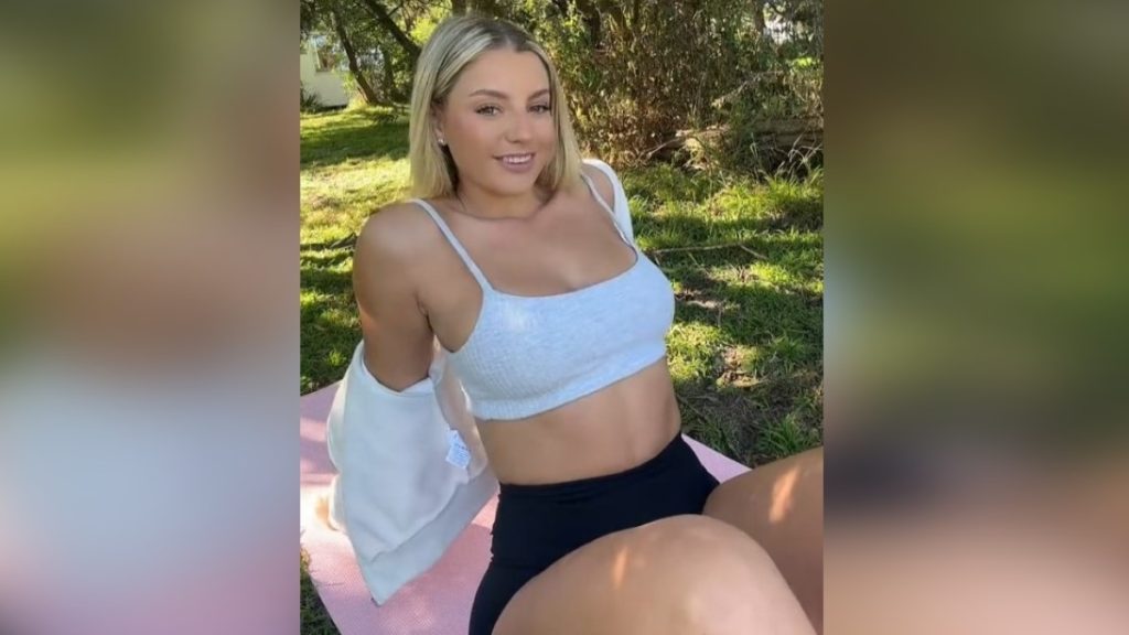 Kiakadt az OnlyFans-modell, amikor megtudta, egy közeli rokona is az előfizetője