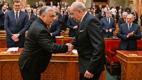 Gyurcsány: Sulyok a náci apja érdekében hazudik